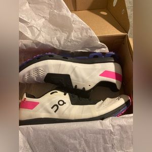 Men’s on running shoes, cloud X shift size 10